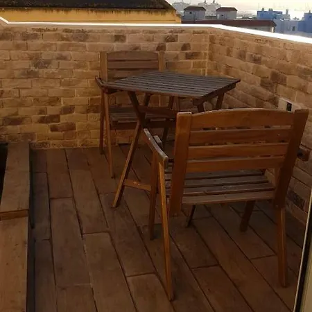 Apartment Tiny On The Roof Touching Gibraltar